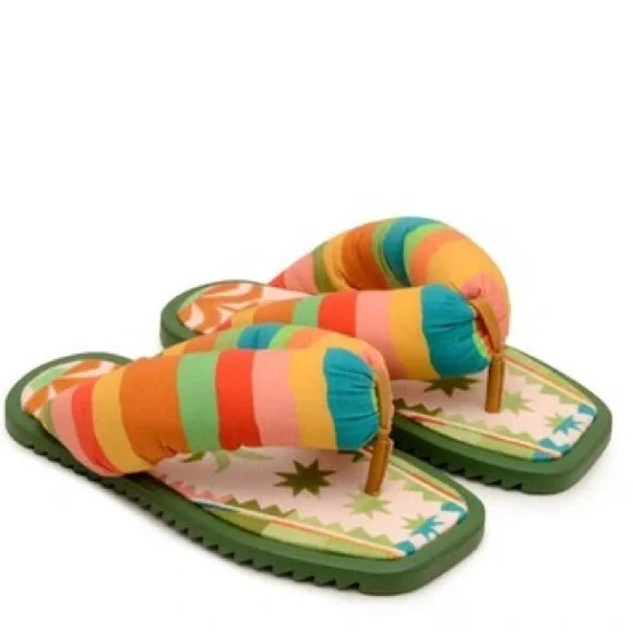 FARM Rio Pineapple Puffy Flip Flop Sandals 8 - Picture 1 of 14